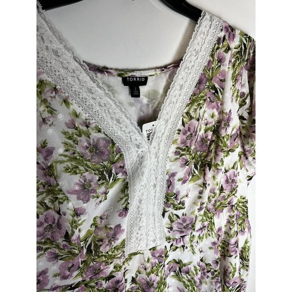 Torrid Size 2X Peplum Chiffon Clip Dot Lace‎ Inset Top White Pink Floral V Neck - Picture 5 of 14